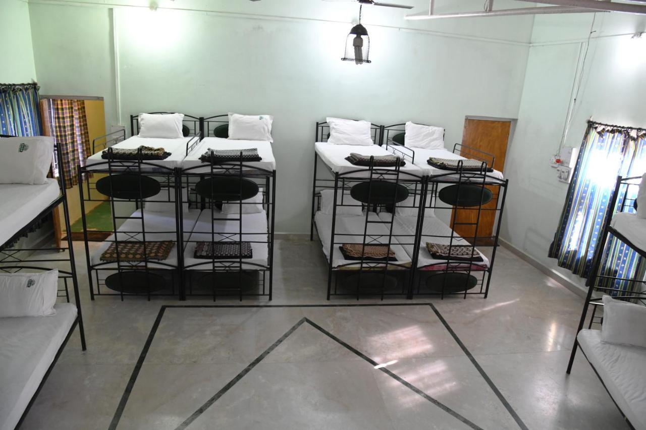 Baaz Jungle Resort Khawasa Exterior photo