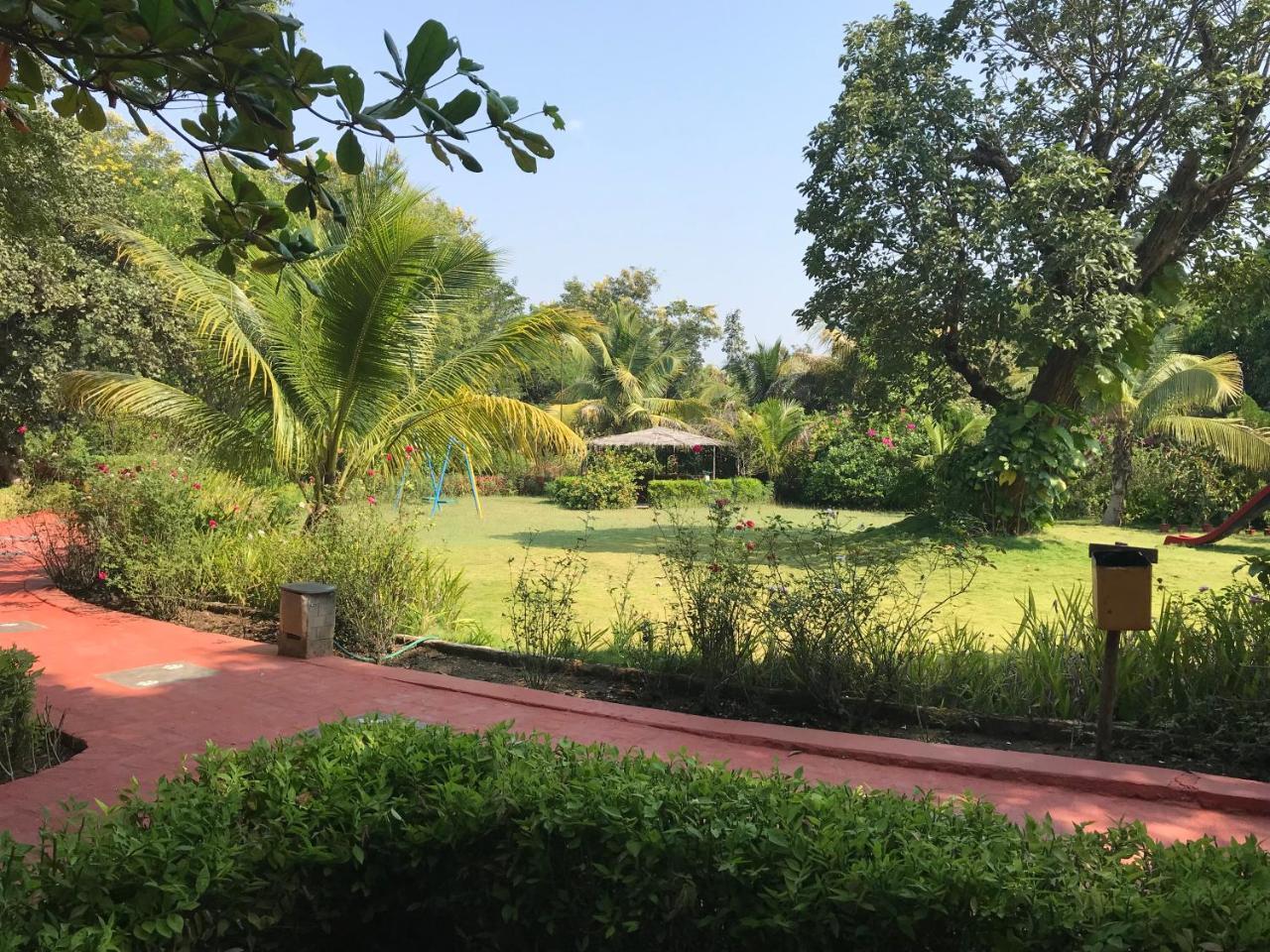 Baaz Jungle Resort Khawasa Exterior photo