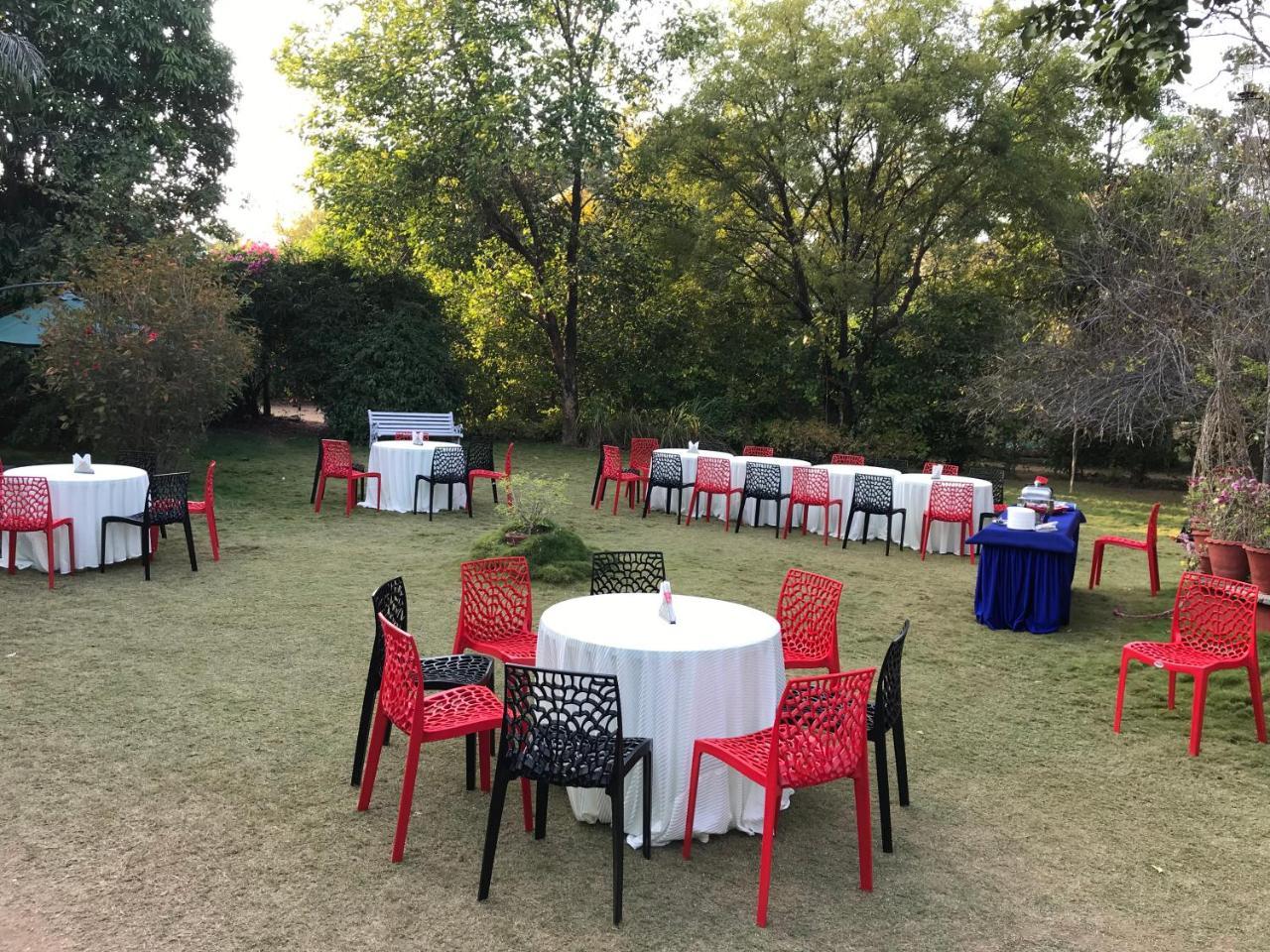 Baaz Jungle Resort Khawasa Exterior photo